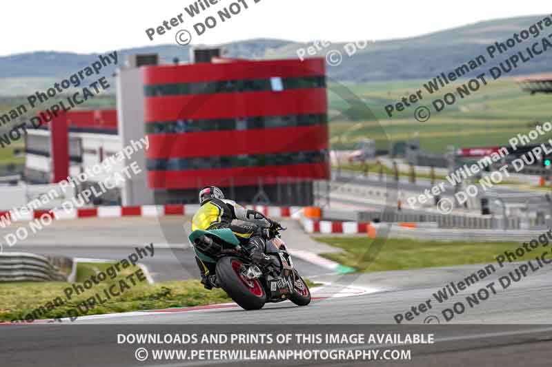cadwell no limits trackday;cadwell park;cadwell park photographs;cadwell trackday photographs;enduro digital images;event digital images;eventdigitalimages;navarra;no limits trackdays;peter wileman photography;racing digital images;trackday digital images;trackday photos